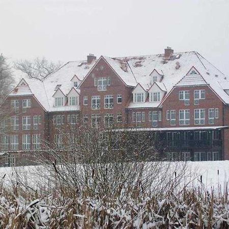 The Royal Inn Park Hotel Fasanerie Neustrelitz Exterior photo