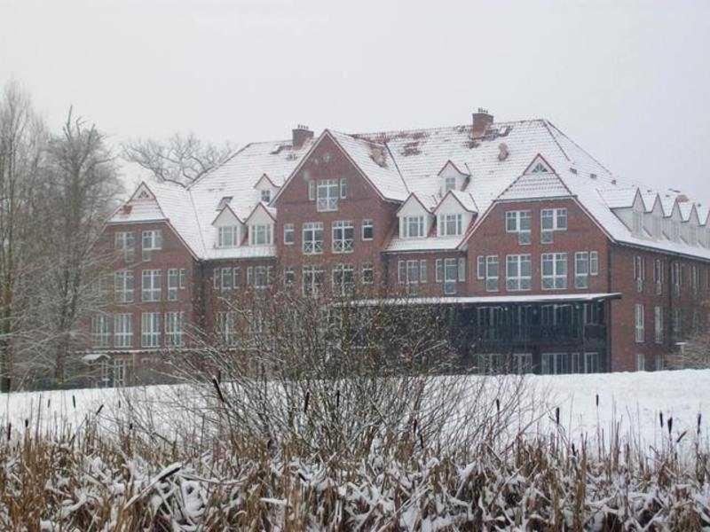 The Royal Inn Park Hotel Fasanerie Neustrelitz Exterior photo