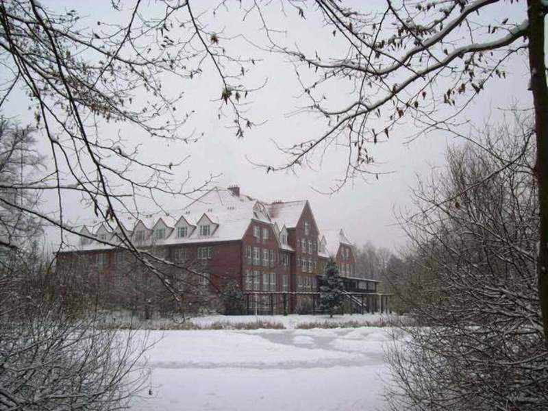 The Royal Inn Park Hotel Fasanerie Neustrelitz Exterior photo